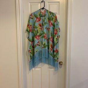 Beautiful printed cover up top (one size)